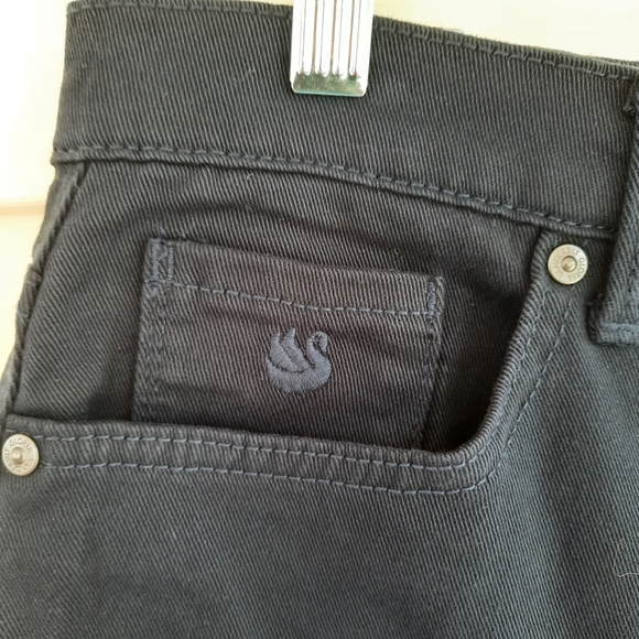 Gloria Vanderbilt Amanda All Around Slimming Effect Cropped Pants Size 14 - Picture 9 of 13